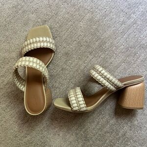 Universal Thread Cream Tan Block Heel Sandals
